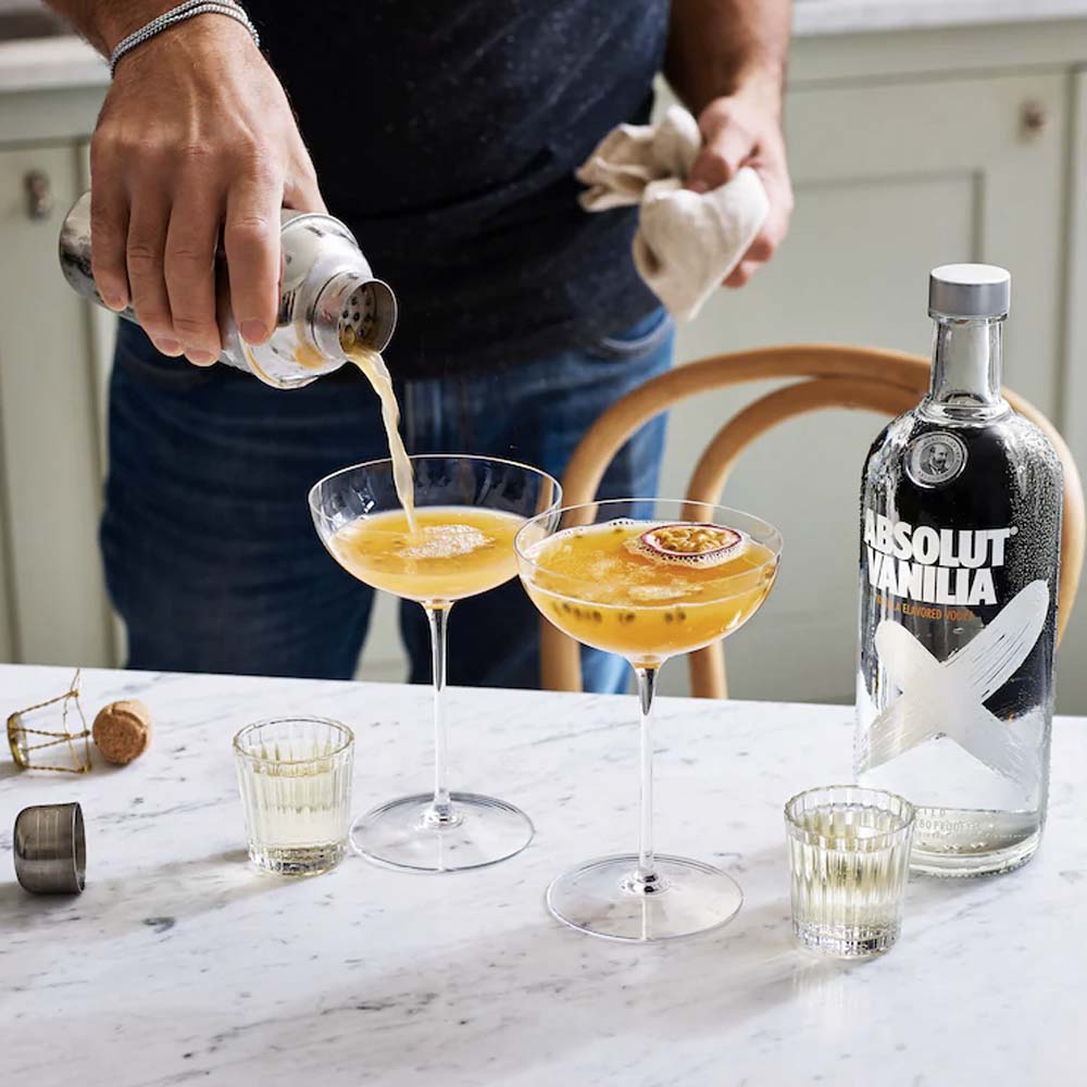 Buy Absolut Absolut Vodka Vanilia (700mL) at Secret Bottle