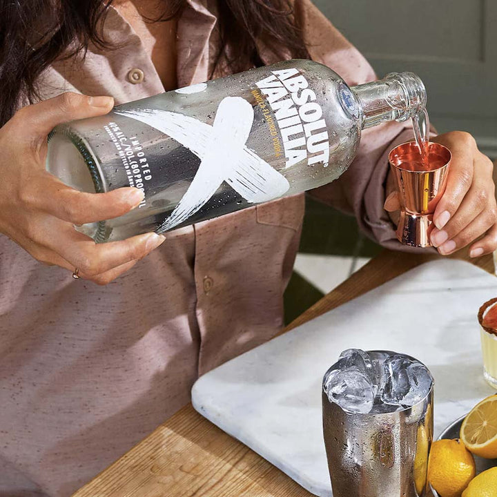 Buy Absolut Absolut Vodka Vanilia (700mL) at Secret Bottle